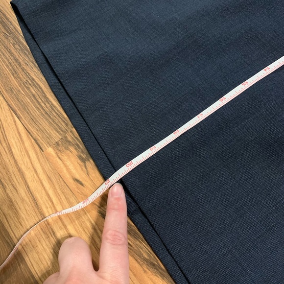 EUC - Banana Republic - Wool Pencil Skirt - Picture 7 of 8